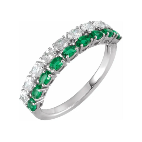Solid gold diamond and emerald ring, the woodlands